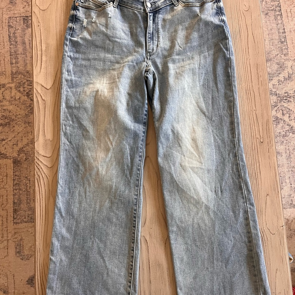 Judy Blue Light Blue strait fit  Denim Jeans size women’s 14W stretch fabric